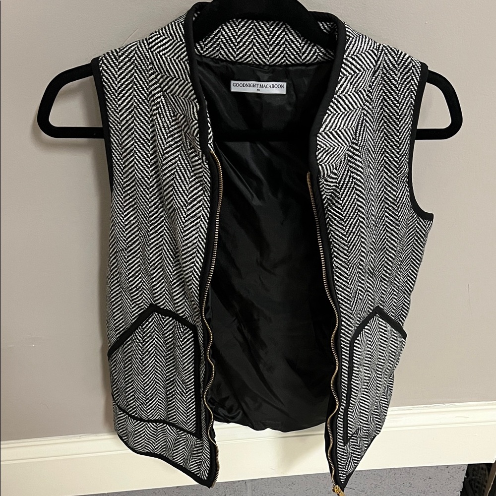 Goodnight Macaroon Black and White Herringbone Vest - Picture 3 of 4